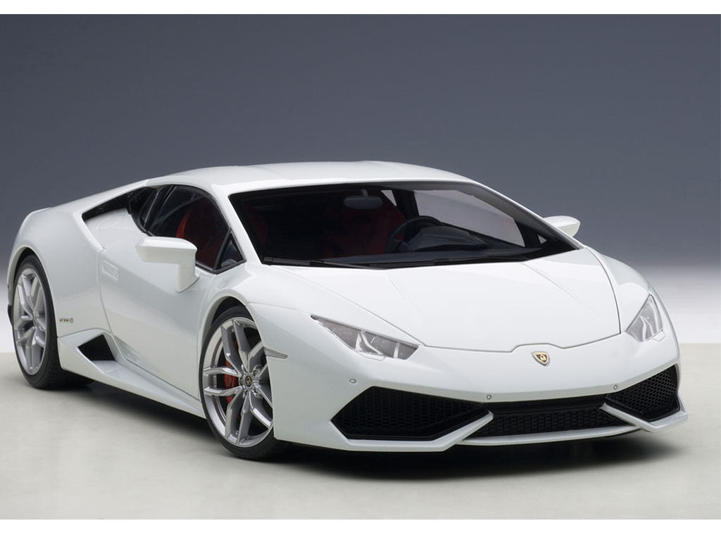 AUTOart 1:18 LAMBORGHINI HURACAN LP610-4 WHITE                                           