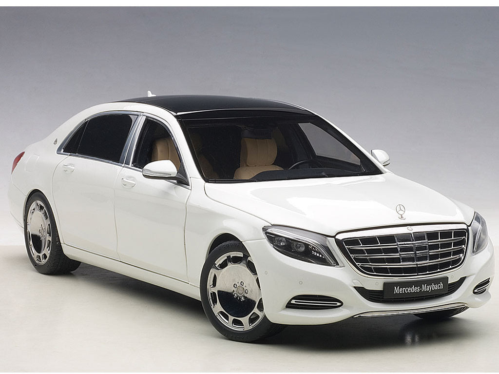 AUTOart 1:18 MERCEDES-MAYBACH S-KLASSE WHITE S600                                        
