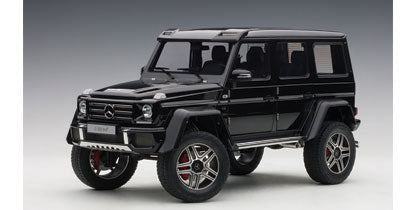 1:18 MERCEDES-BENZ G500 4X4 2 (GLOSS BLACK)