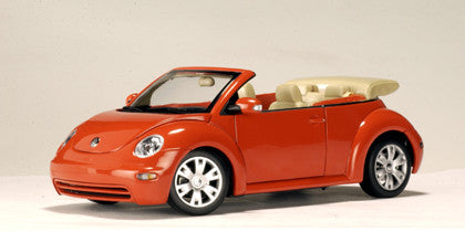 AUTOart 1:18 VW NEW BEETLE CABRIOLET (SUNDOWN ORANGE)                                    