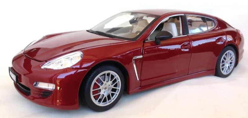 1:18 Porsche Panamera – Auto World