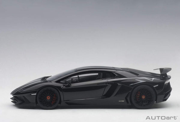 1:18 Lamborghini Aventador Lp750-4 SV Black Autoart